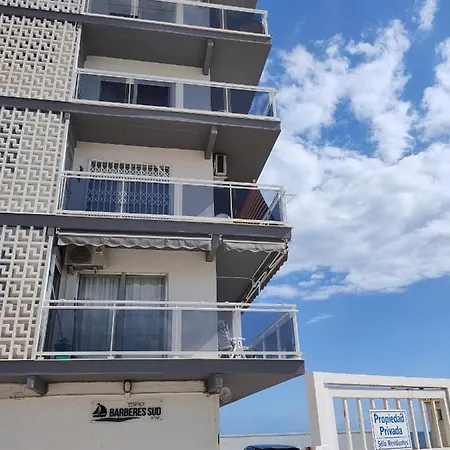 Maya Apartment